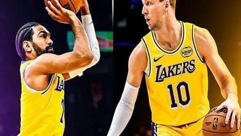 西甲第32轮赛事安排：巴塞罗那对塞尔塔比赛于22：15开启，皇家马德里对阵毕尔巴鄂比赛定于15：00打响。